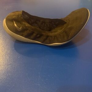 Wmns Nike Studio Flat FROM Wrap Pack 3 684870-001